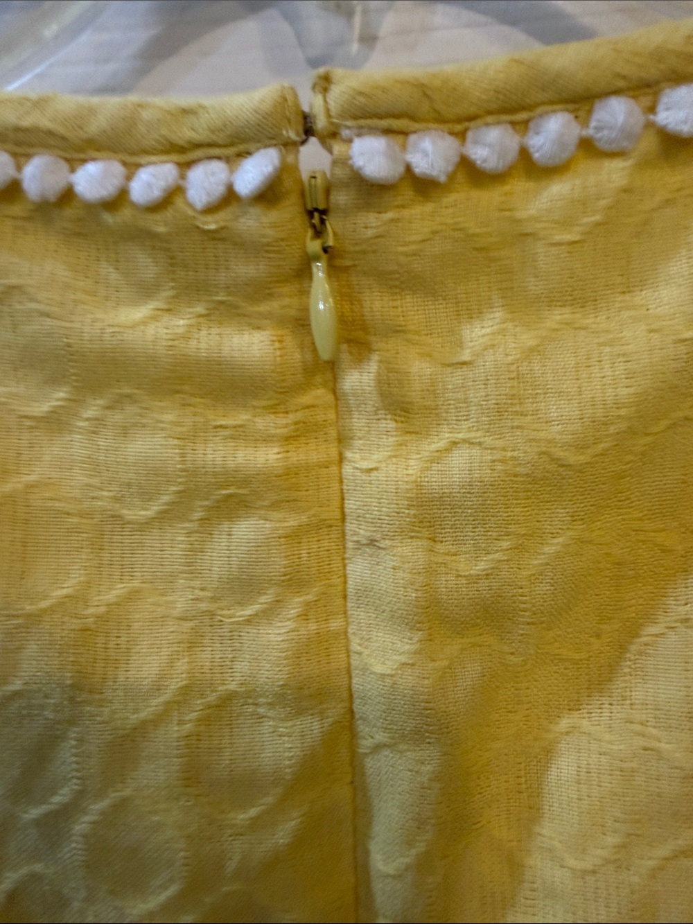 Banana Republic Yellow Sleeveless Dress with White Lace Trim - Picture 9 of 10